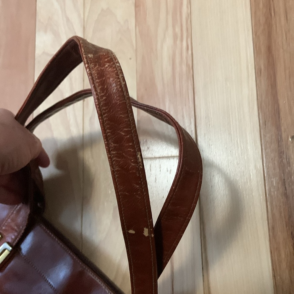 Vintage Lou Taylor Shoulder Bag With Attached Mirror and Coin Purse - Picture 5 of 16